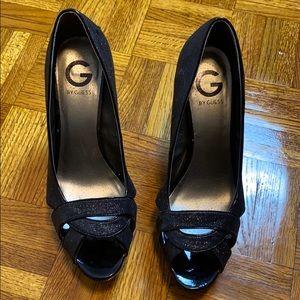 Guess Sparkly Opened Toed Pumps